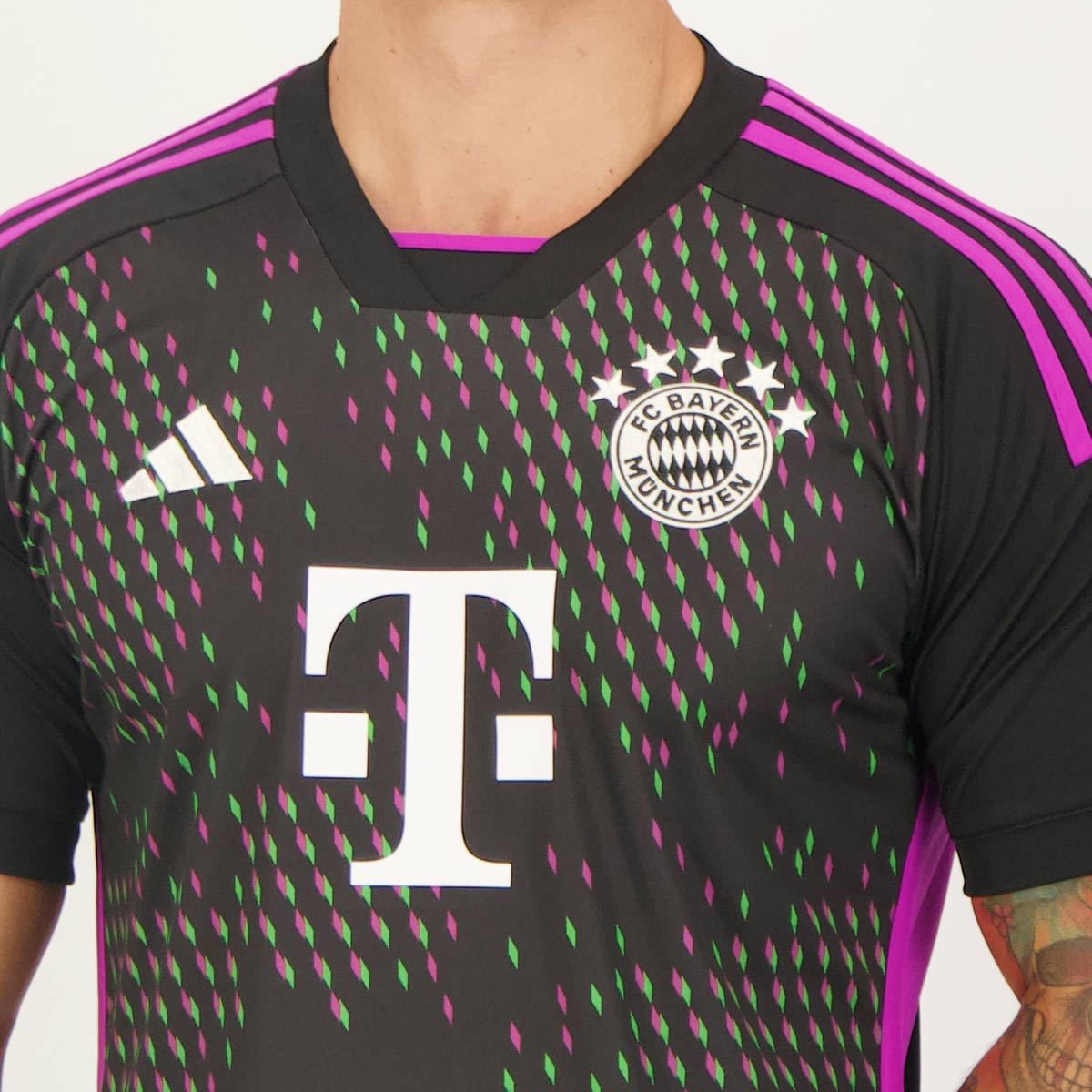 Camisa Bayern de Munique II 23/24 Torcedor Adidas Masculina - Preta e Roxa