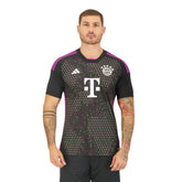 Camisa Bayern de Munique II 23/24 Torcedor Adidas Masculina - Preta e Roxa