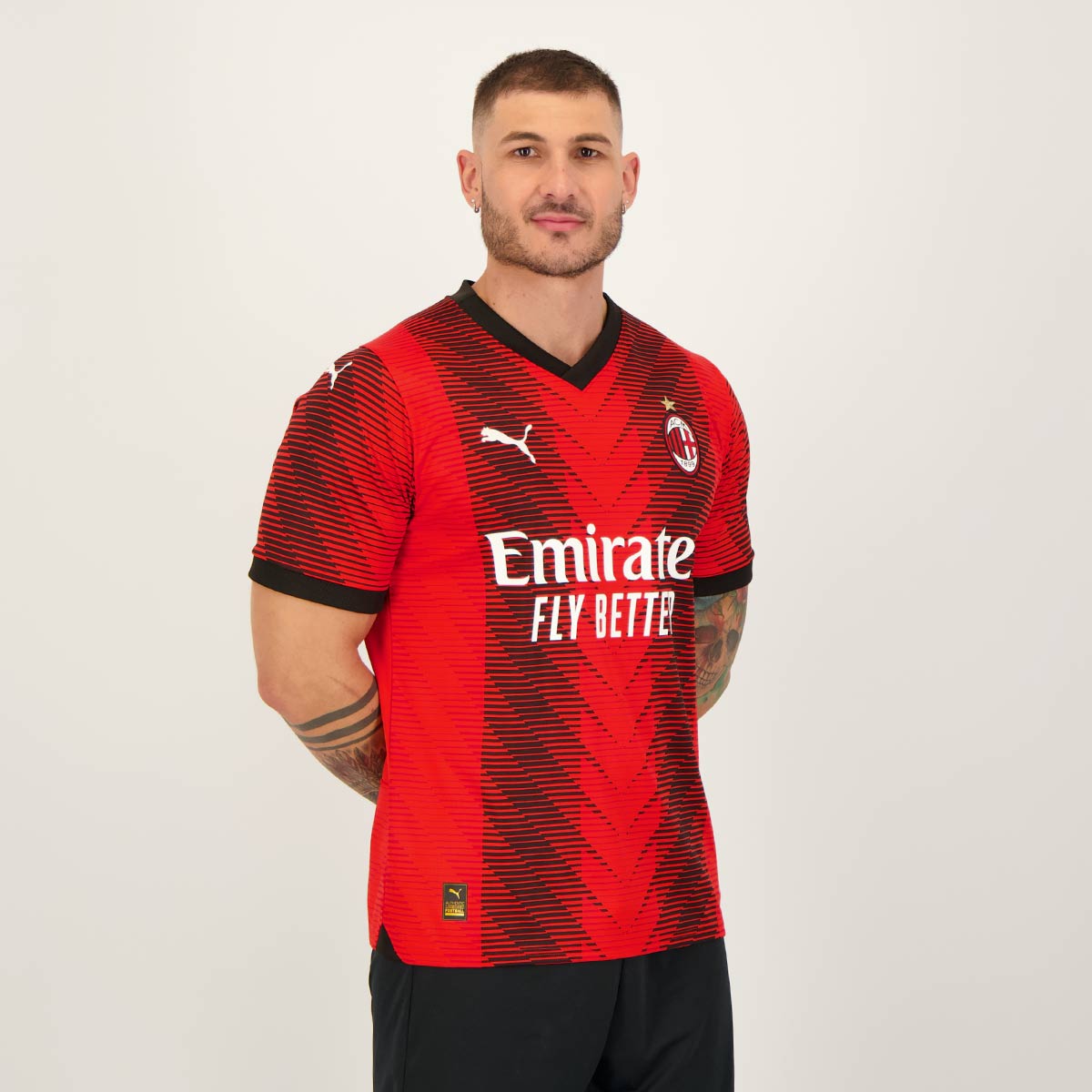 Camisa Milan I 23/24 Torcedor Puma Masculina - Vermelha e Preta