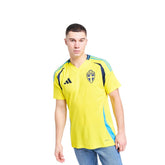 Camisa Suécia I 2024/25 Torcedor Adidas Masculina - Amarela