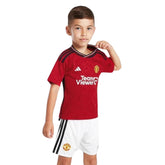 Kit Infantil Manchester United I 23/24 Adidas